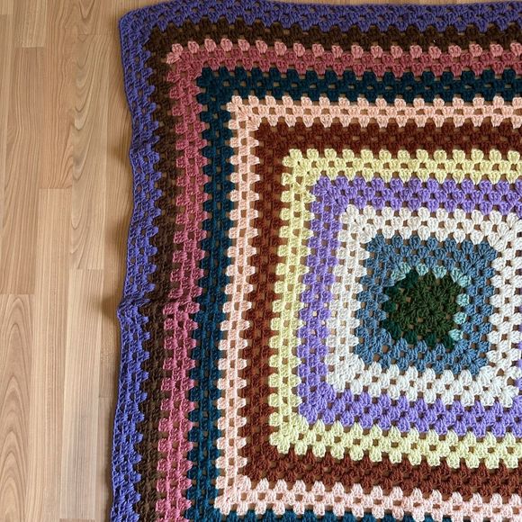 Vtg Handmade Granny Crochet Afghan throw Blanket 42”x42” Roseanne Style Granny ￼ - Picture 7 of 12